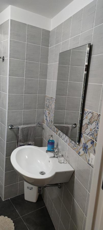 הוילה ג'ובינאצו La Vela מראה חיצוני תמונה